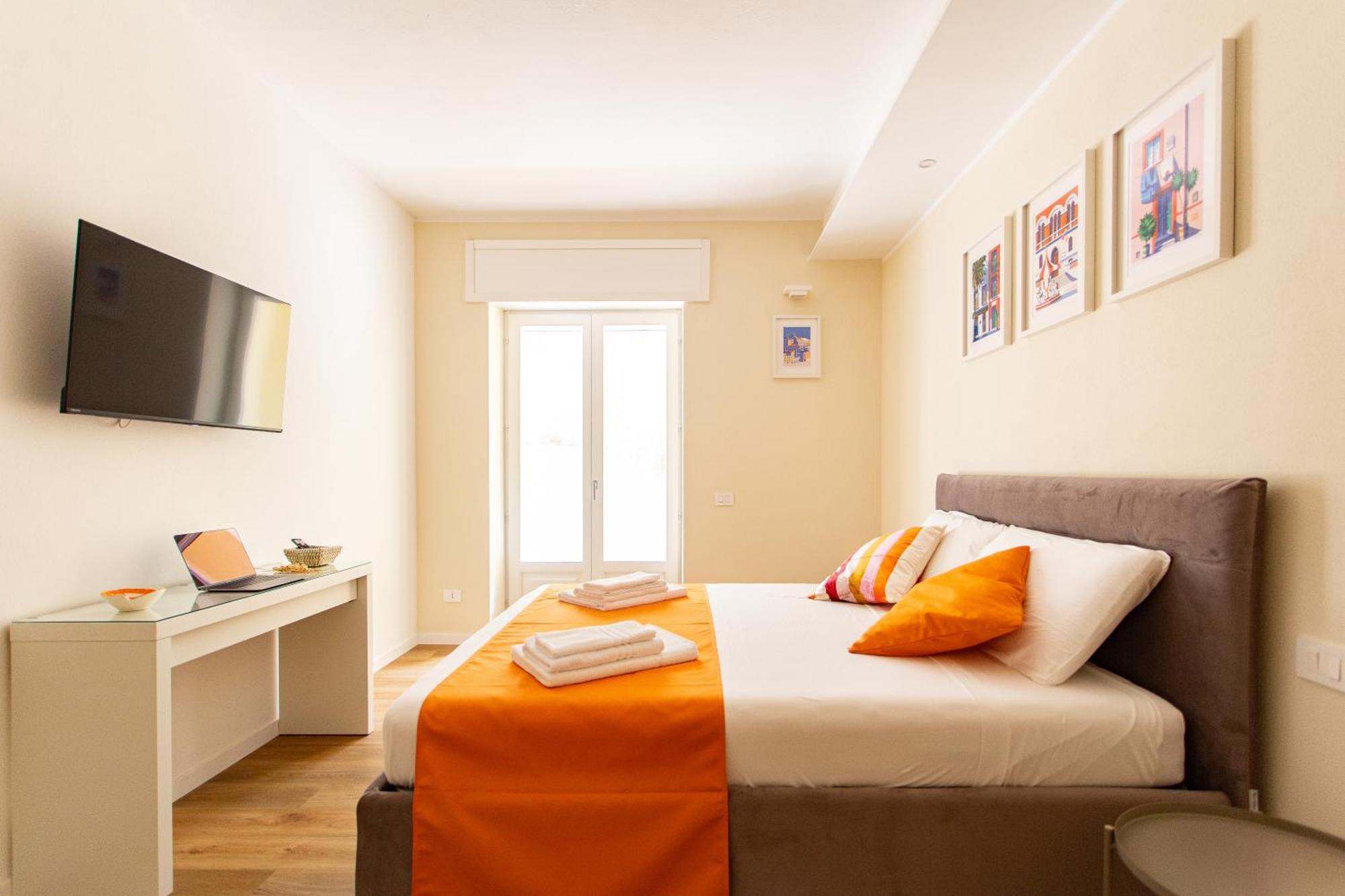 Essence - Boutique In The Heart Of *
